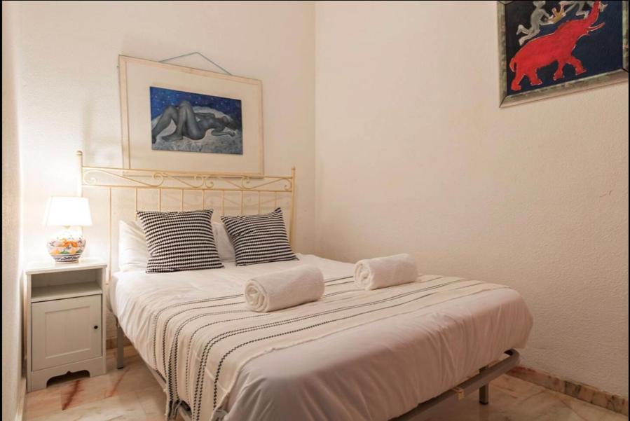 Pavia Central Suite By Valcambre Sevilla Bagian luar foto